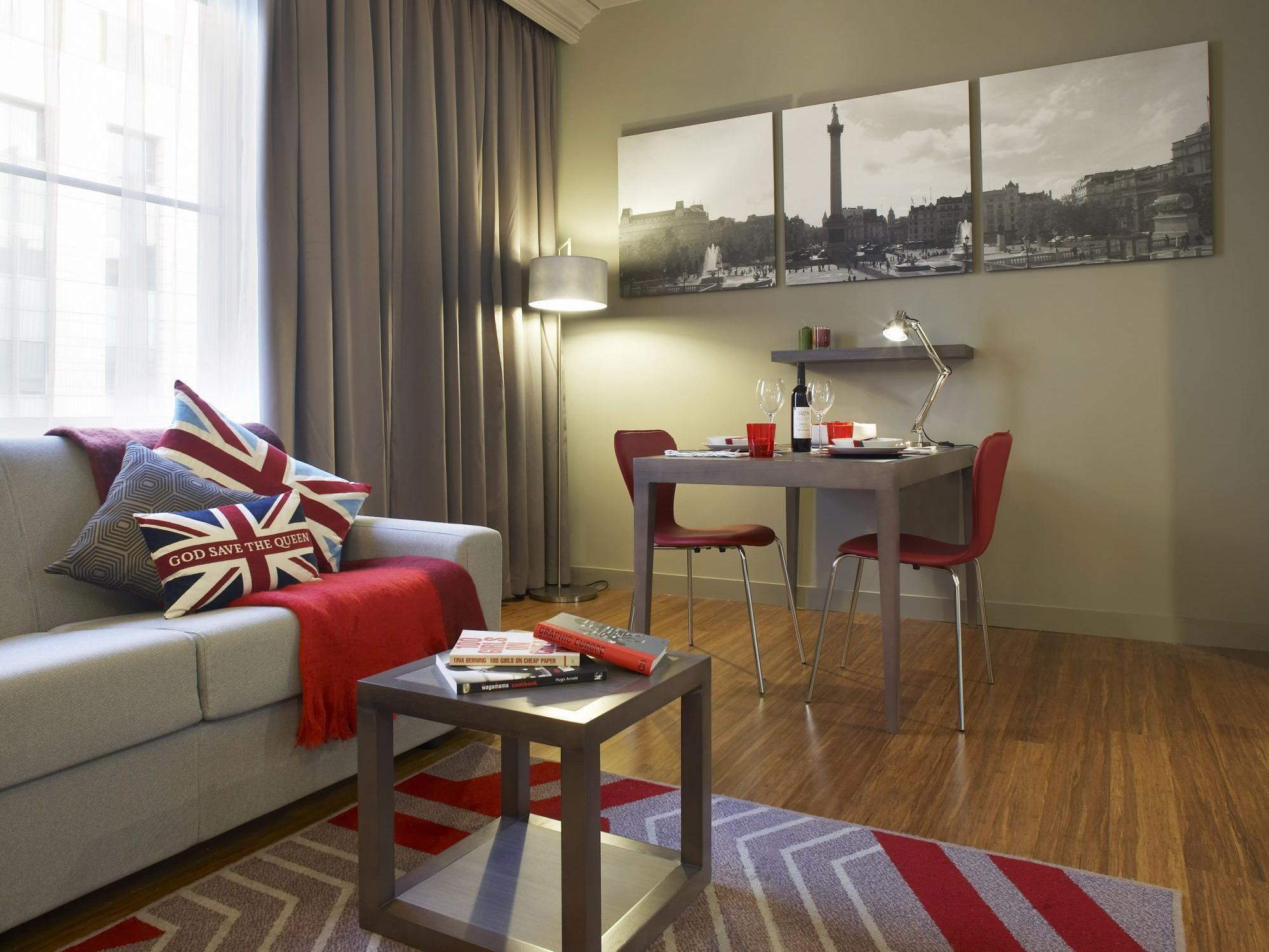 Citadines Trafalgar Square Londra Esterno foto