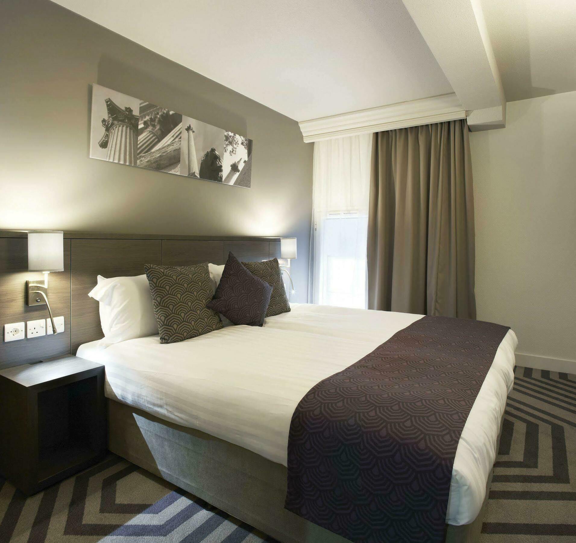 Citadines Trafalgar Square Londra Esterno foto